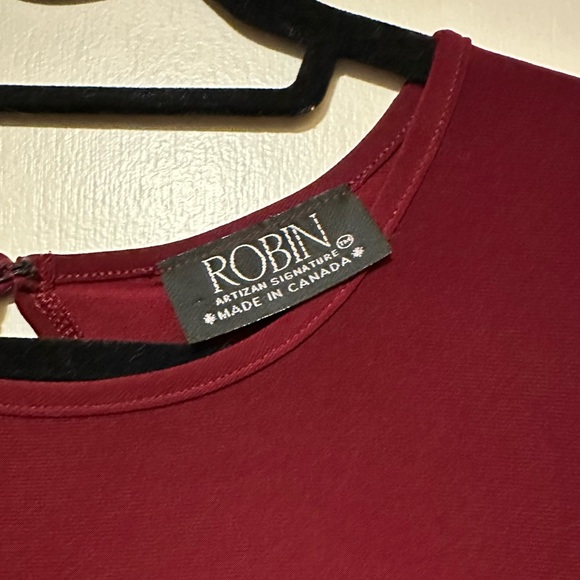 High Low Hem Blouse - Made in Canada - Like New - Picture 4 of 8